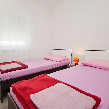 Beach Apartment Baška